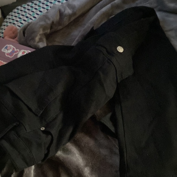 Flare Jeans original price is 25 bucks but I’m selling it for 10 bucks. Size 3. - Picture 3 of 3